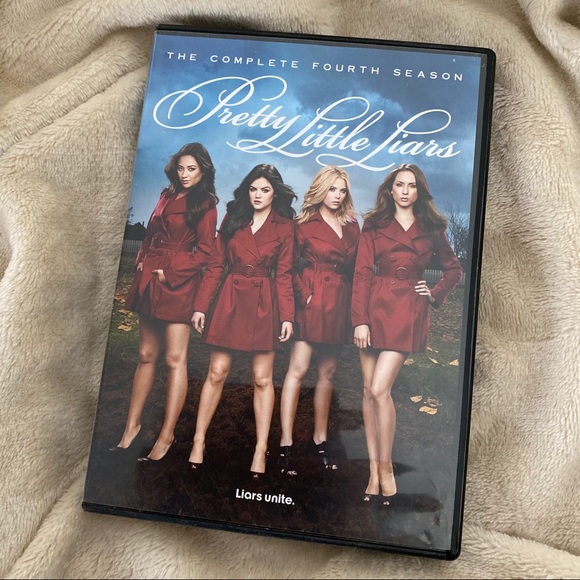 PRETTY LITTLE LIARS The Fourth Season Four DVD Set